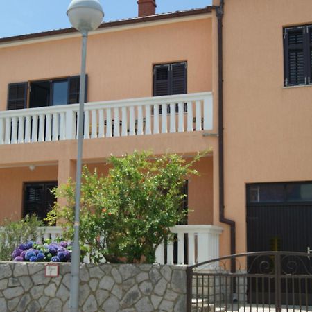 מאלי לוסיניי Apartment Ute מראה חיצוני תמונה
